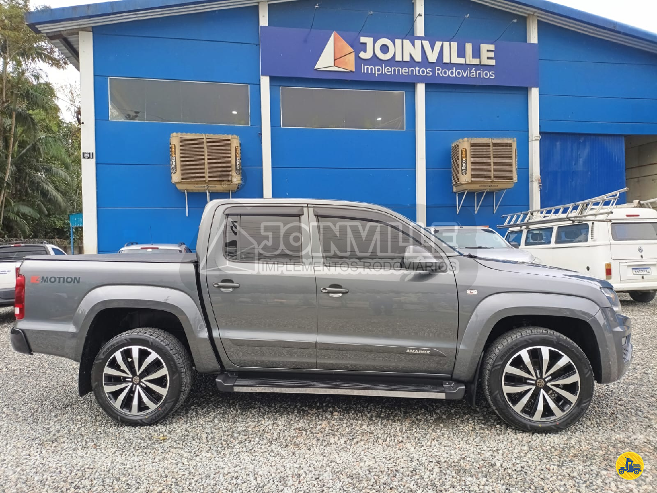 CARRO VW - Volkswagen Amarok CD Joinville Implementos GARUVA SANTA CATARINA SC